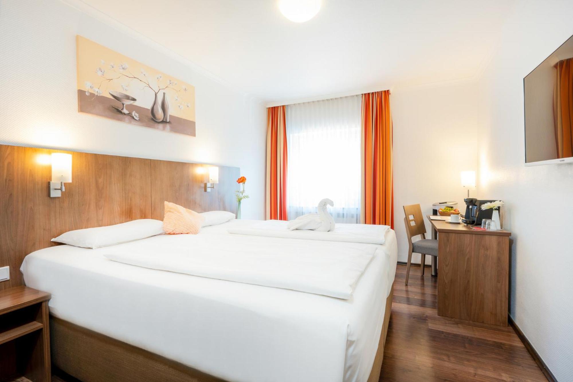 Hotel Triton Köln Zimmer foto